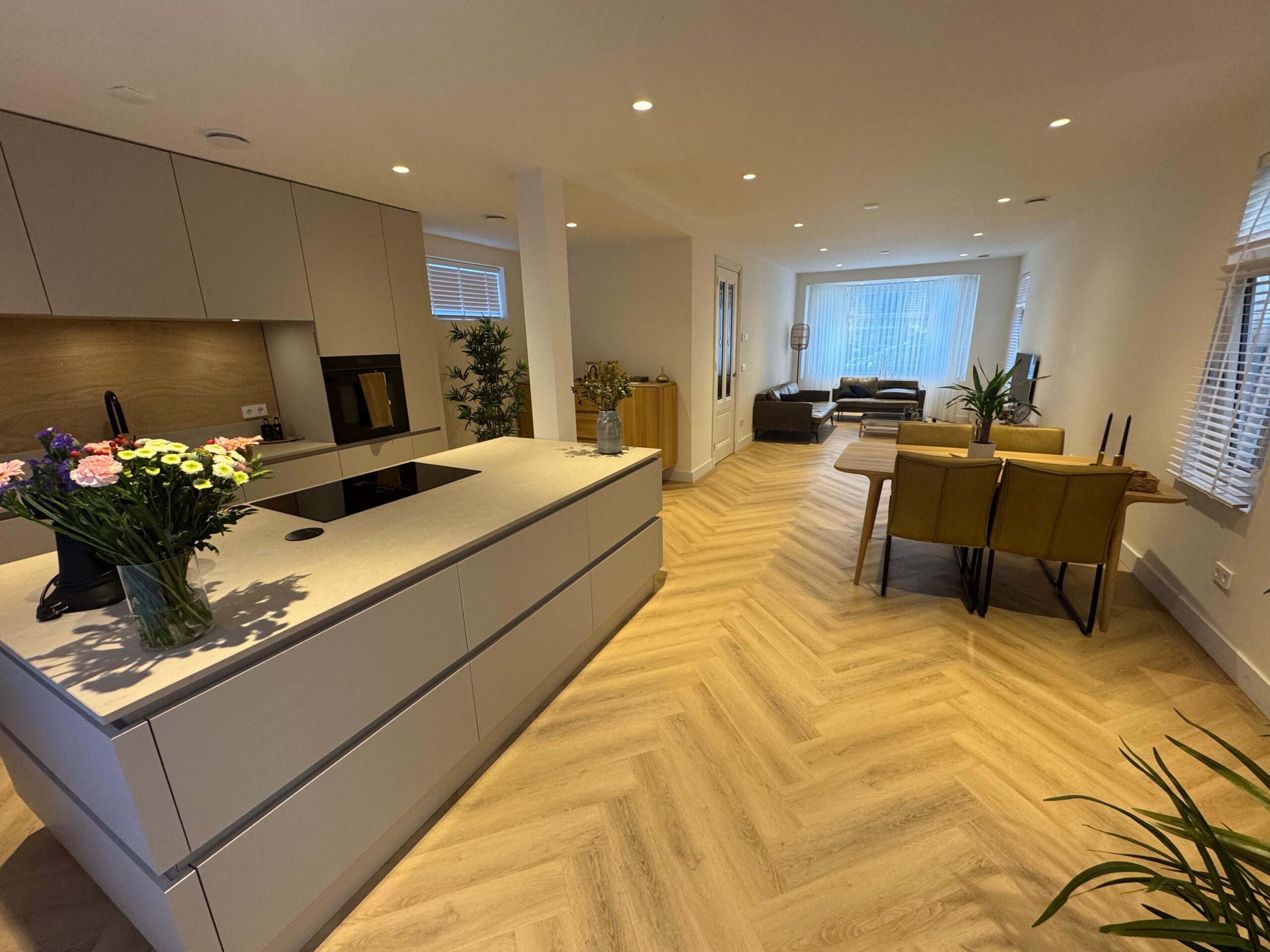 Woning in Nieuwegein volledig gemoderniseerd met nieuwe indeling en afwerking
