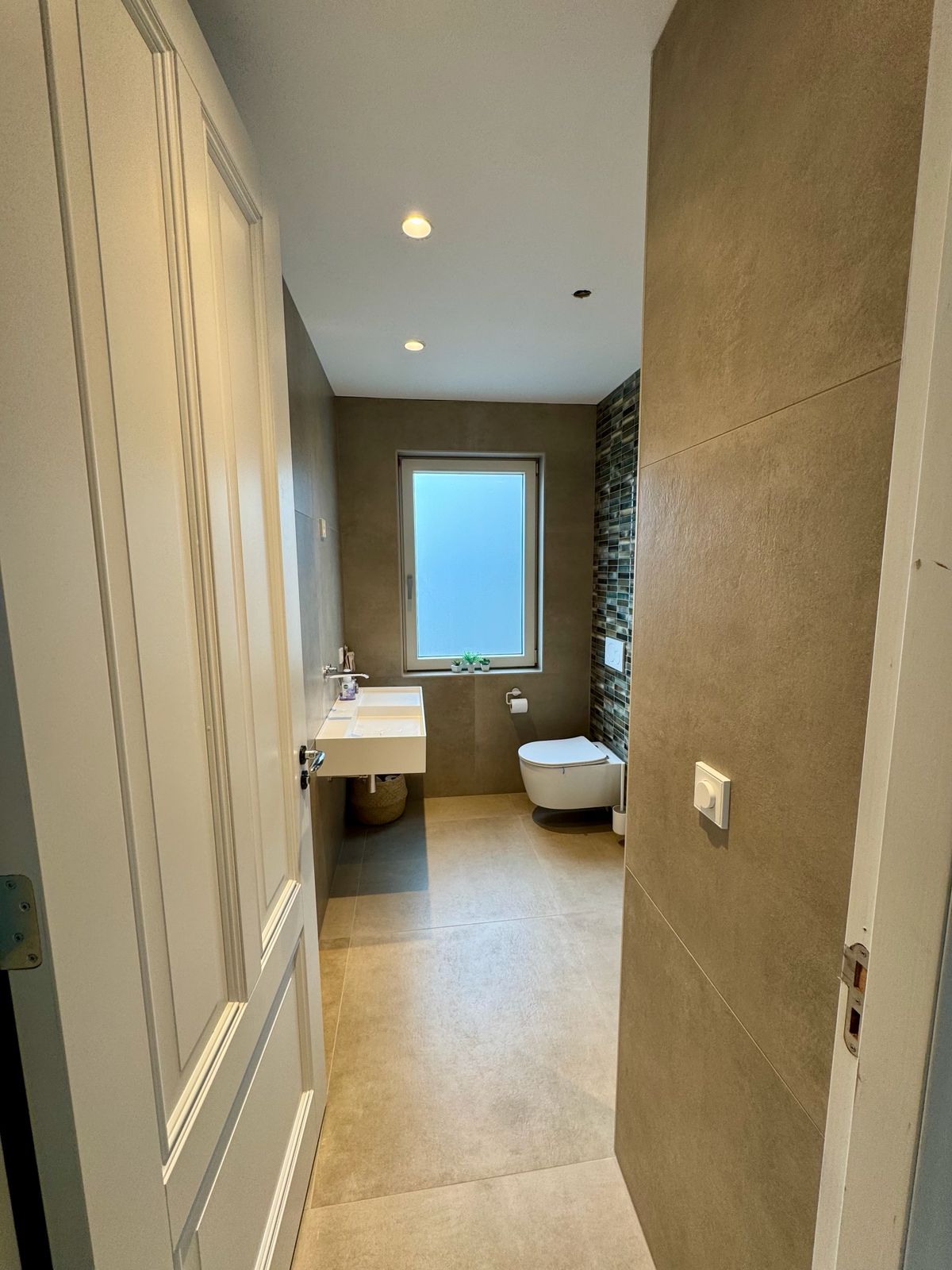 Complete badkamer renovatie uitgevoerd in Nieuwegein door Jutphaas Bouwtechniek